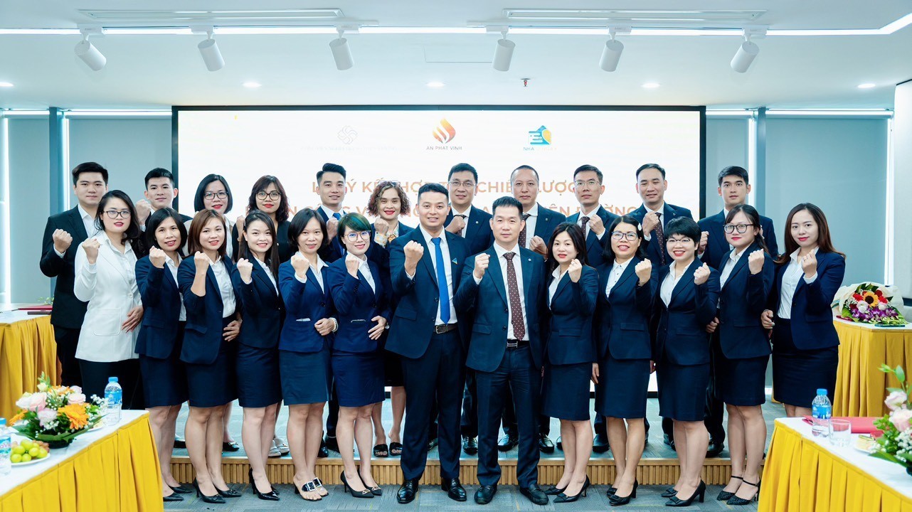 Hai bên chụp ảnh lưu niệm đánh dấu mốc quan hệ đặc biệt